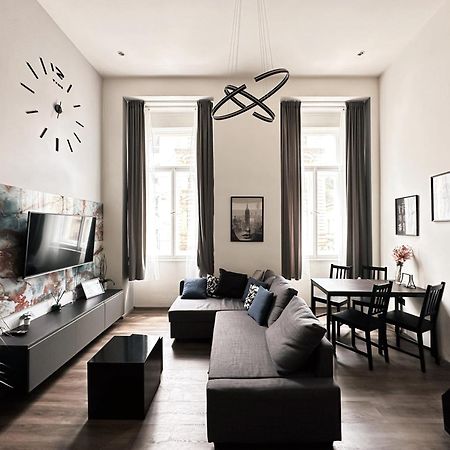 Contemporary Jindrisska Apartment Prag Exteriör bild