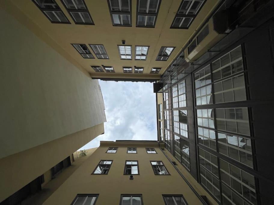Contemporary Jindrisska Apartment Prag Exteriör bild
